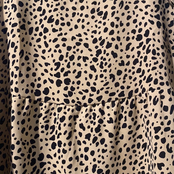 Woman’s top - Picture 2 of 2